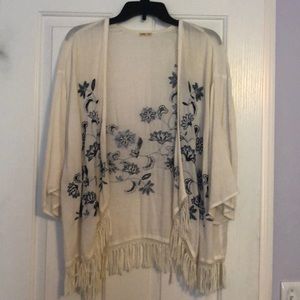 Hollister Kimono
